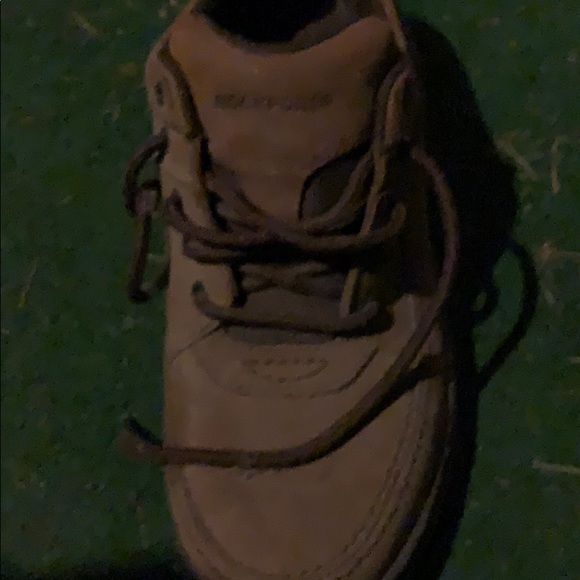 shoes - Picture 5 of 6